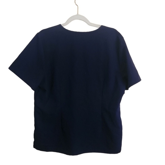 Figs Casma Three Pocket Scrub Top Navy Size XL - Picture 2 of 10